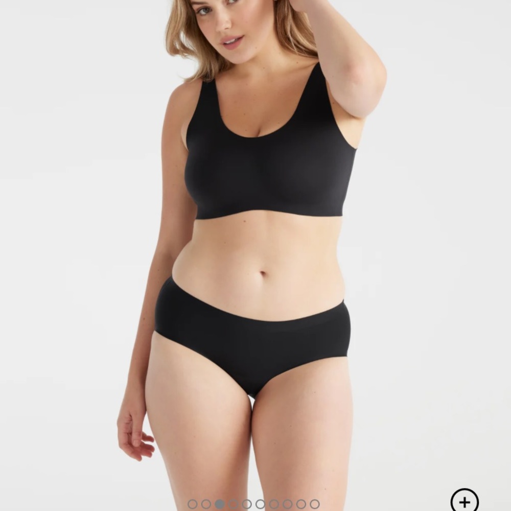 Knix LuxeLift Pullover Bra Black size 6+ - Picture 3 of 7
